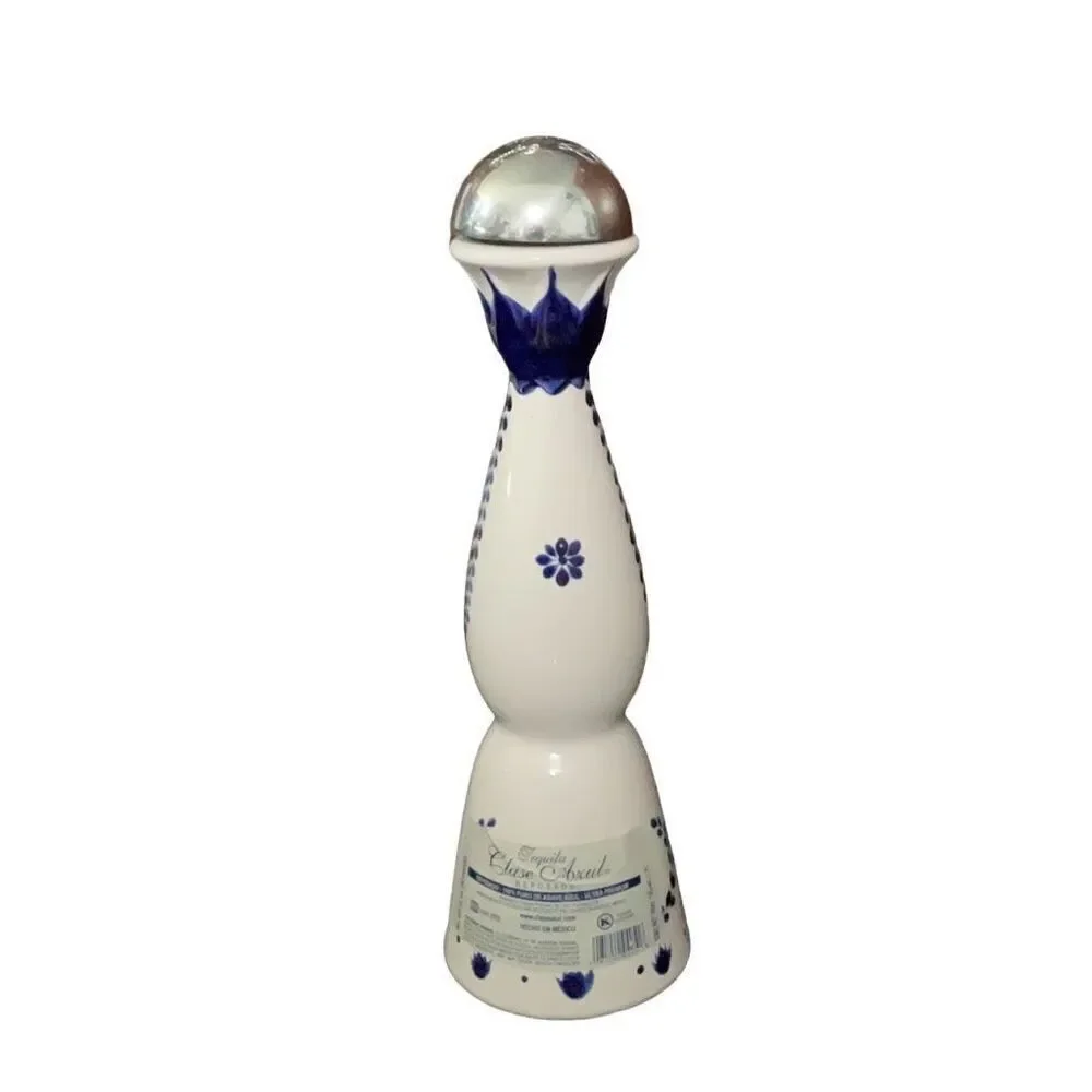 Clase Azur beautiful hand